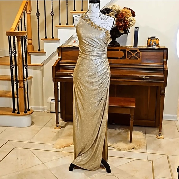 Cache | Dresses | Cache Gold One Shoulder Dress Gown Size 4 | Poshmark Cache | Dresses | Cache Gold One Shoulder Dress Gown Size 4 | Poshmark